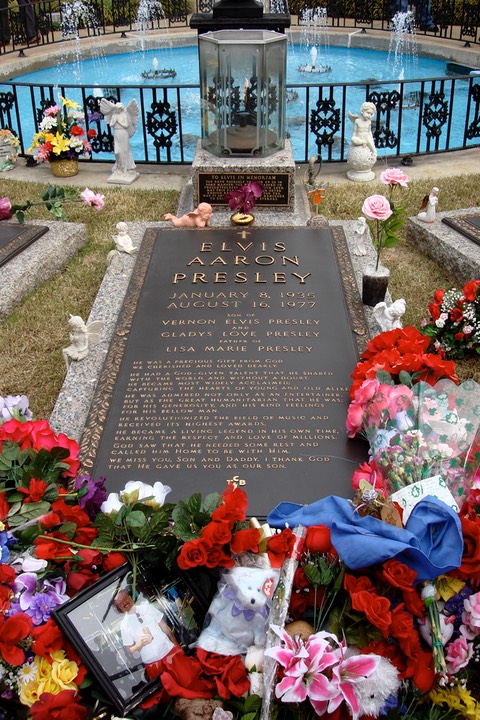 Graceland - 75